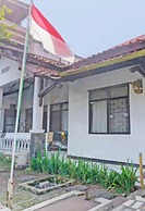OYO Life 92901 Kost Bu Nur