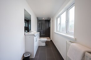 Durham View by Tŷ SA