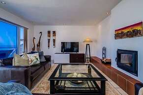 Immaculate Penthouse w Views Splash Pool CBT Penthouse