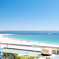 Beautiful Holiday Apartment Overlooking the Beach Modoco