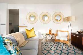 Beautiful Holiday Apartment Overlooking the Beach Modoco