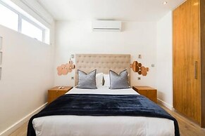 Beautiful Holiday Apartment Overlooking the Beach Modoco
