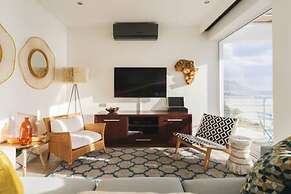 Beautiful Holiday Apartment Overlooking the Beach Modoco