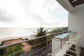 Beautiful Holiday Apartment Overlooking the Beach Modoco