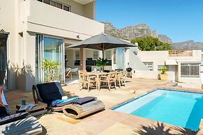 Secure Holiday Apartment w Private Pool Calico