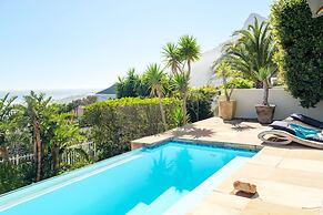 Secure Holiday Apartment w Private Pool Calico