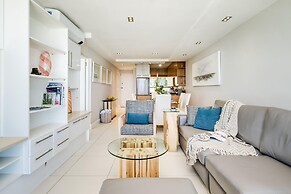 Clifton Apartment w Direct Beach Access Marella