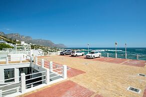 Clifton Apartment w Direct Beach Access Marella