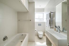 Clifton Apartment w Direct Beach Access Marella