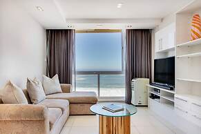 Clifton Apartment w Direct Beach Access Marella