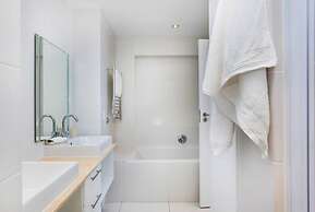 Clifton Apartment w Direct Beach Access Marella