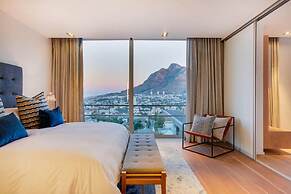 Modern Villa With Rooftop Deck Table Mountain Views Hildene Haven