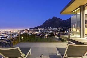 Modern Villa With Rooftop Deck Table Mountain Views Hildene Haven