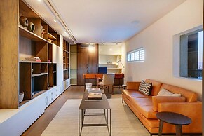 Modern Villa With Rooftop Deck Table Mountain Views Hildene Haven