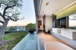 Modern Villa With Rooftop Deck Table Mountain Views Hildene Haven