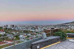 Modern Villa With Rooftop Deck Table Mountain Views Hildene Haven