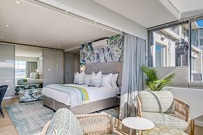 Exquisite Mouille Point Apt by Golf Course Serene Suite