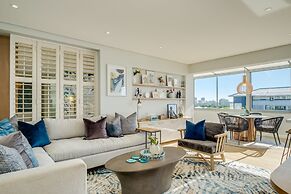 Exquisite Mouille Point Apt by Golf Course Serene Suite