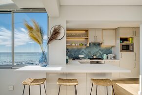 Exquisite Mouille Point Apt by Golf Course Serene Suite