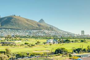 Exquisite Mouille Point Apt by Golf Course Serene Suite