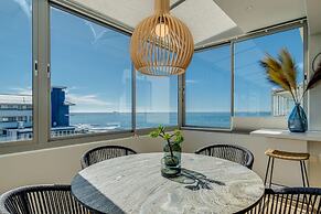 Exquisite Mouille Point Apt by Golf Course Serene Suite