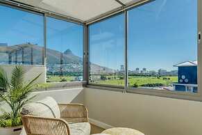 Exquisite Mouille Point Apt by Golf Course Serene Suite