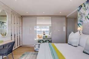 Exquisite Mouille Point Apt by Golf Course Serene Suite
