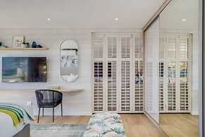 Exquisite Mouille Point Apt by Golf Course Serene Suite