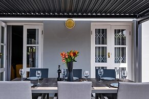 De Waterkant Townhouse With Pool Access 116 DWP