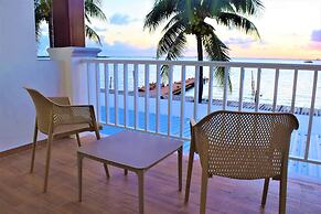 Bartolome Oceanfront Suites