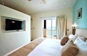 Bartolome Oceanfront Suites
