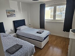 Snug - Colquhoun Square Apartment
