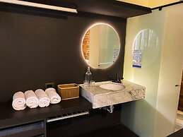 Casa Charlotte Alma Hotels