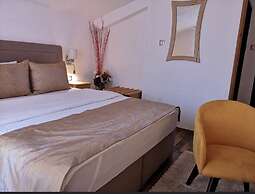 Ideall Garni