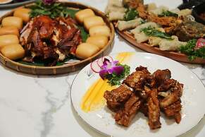 Phu Long Tam Ky Hotel & Restaurant
