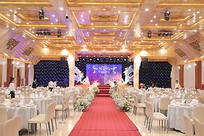 Phu Long Tam Ky Hotel & Restaurant