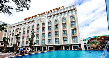 Phu Long Tam Ky Hotel & Restaurant