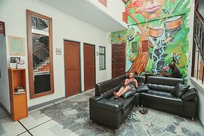 HOSTAL PURA VIDA LA 70
