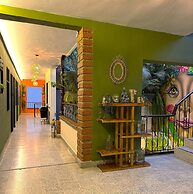HOSTAL PURA VIDA LA 70