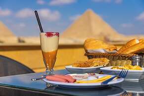 Pyramids land hotel