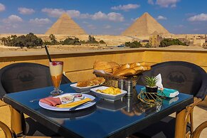 Pyramids land hotel