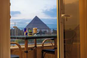 Pyramids land hotel