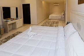 Pyramids land hotel