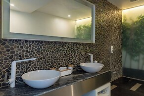 Wabi Sabi Villa by Betterplace