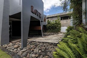 Wabi Sabi Villa by Betterplace
