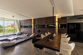 Wabi Sabi Villa by Betterplace