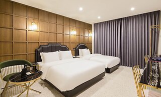 Hotel Four Star