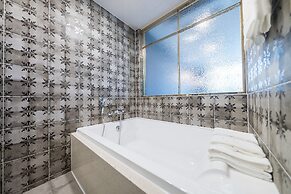 Hotel Four Star