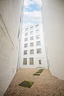 Alphabet Apartments The Hendrik