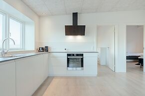 New 2 Br Apt | Ocean View